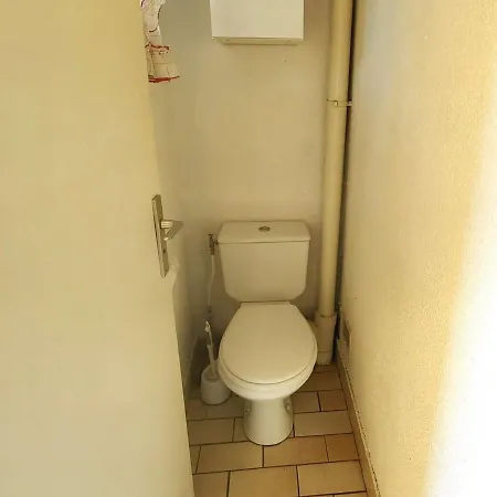 Villa Mitoyenne Calme Avec Piscine, Parking, Animaux Admis, Climatisée Pour 4 - Fr-1-607-179 *