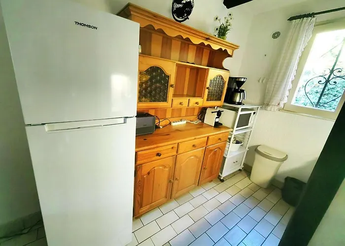 Mitoyenne Calme Avec Piscine, Clim Et Parking Pour 4 Pers. - Fr-1-607-179