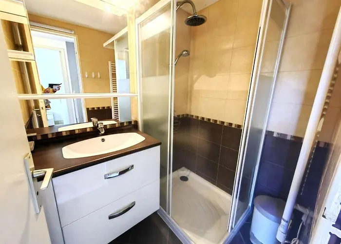 Mitoyenne Calme Avec Piscine, Clim Et Parking Pour 4 Pers. - Fr-1-607-179 *